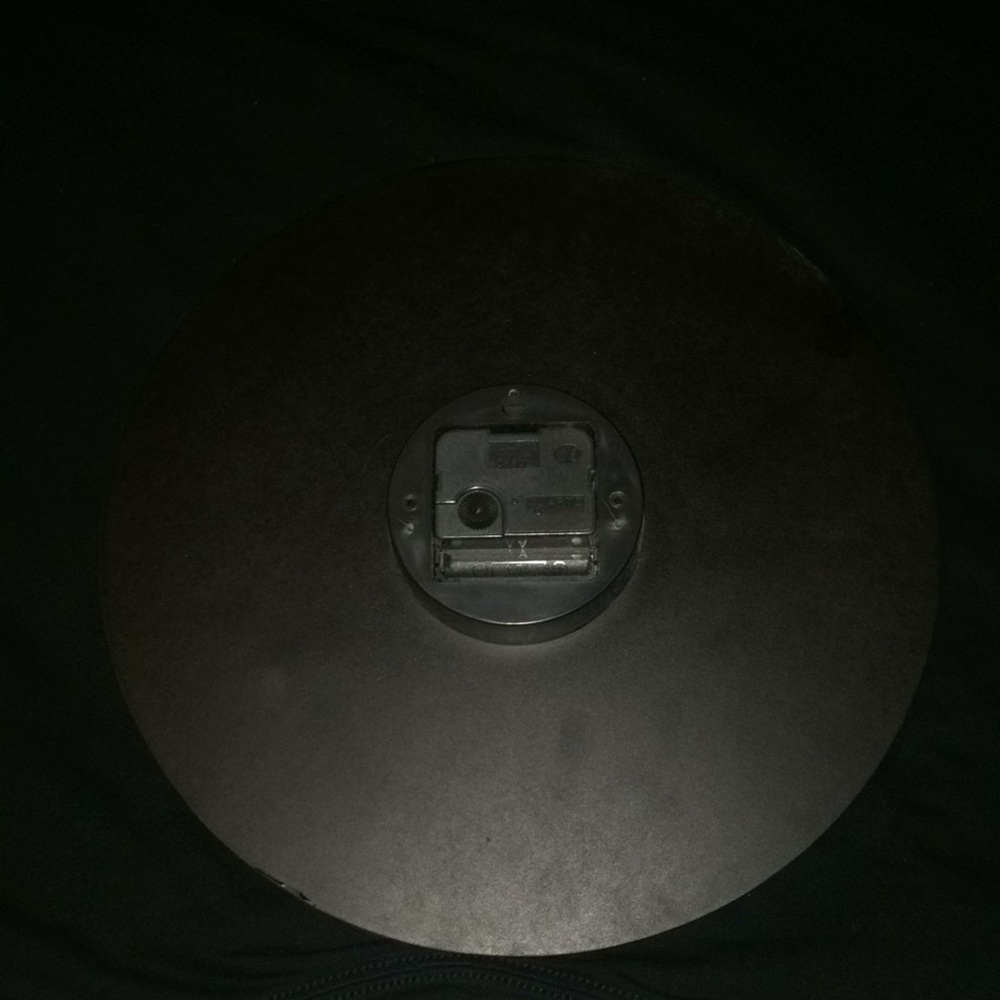 Clock - Picture 2 of 4